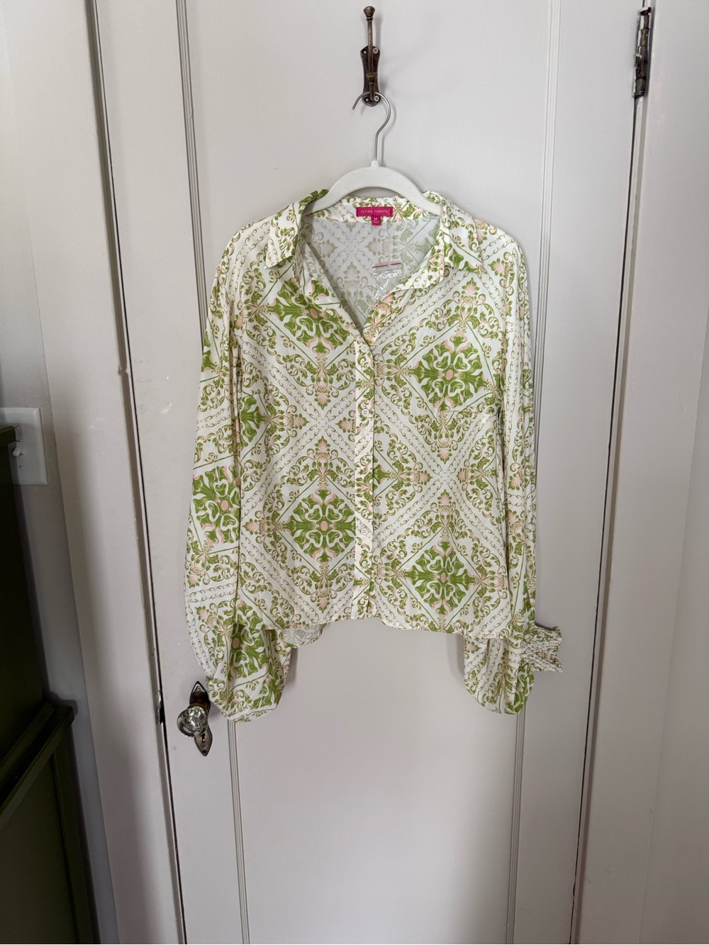 NWT Flying Tomato Green Tile-Print Button Front Blouse